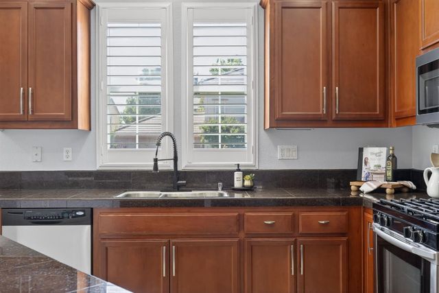 1051 Landmark Cir, Lincoln, CA 95648