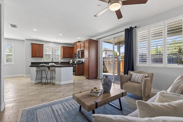 1051 Landmark Cir, Lincoln, CA 95648