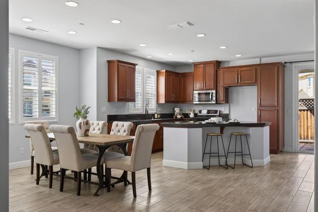 1051 Landmark Cir, Lincoln, CA 95648