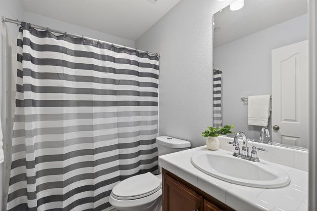 1051 Landmark Cir, Lincoln, CA 95648