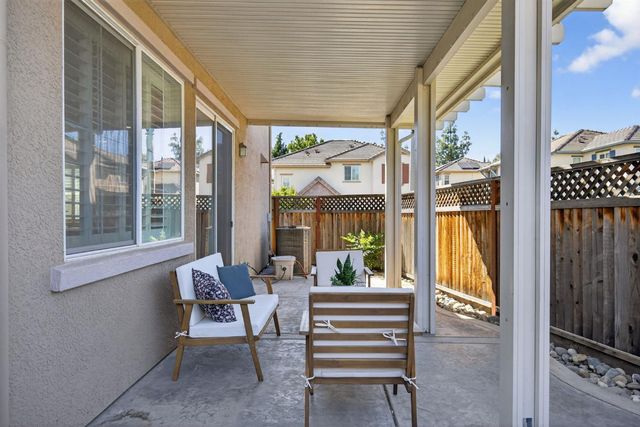 1051 Landmark Cir, Lincoln, CA 95648