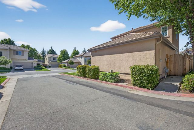 1051 Landmark Cir, Lincoln, CA 95648