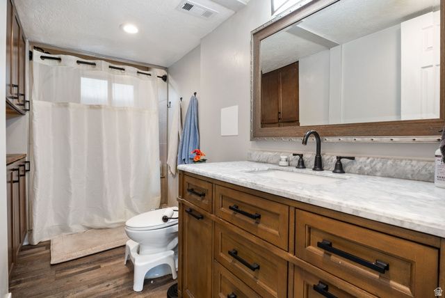 1471 E SHOSHONE AVE, Sandy, UT 84092