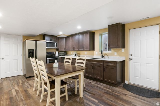 1471 E SHOSHONE AVE, Sandy, UT 84092