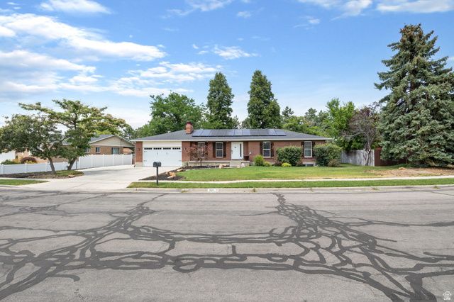 1471 E SHOSHONE AVE, Sandy, UT 84092