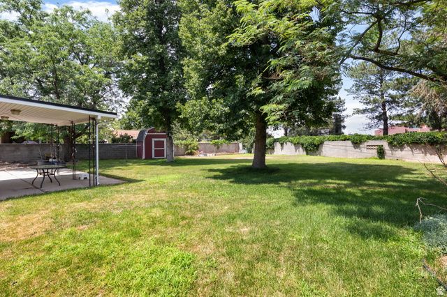 1471 E SHOSHONE AVE, Sandy, UT 84092