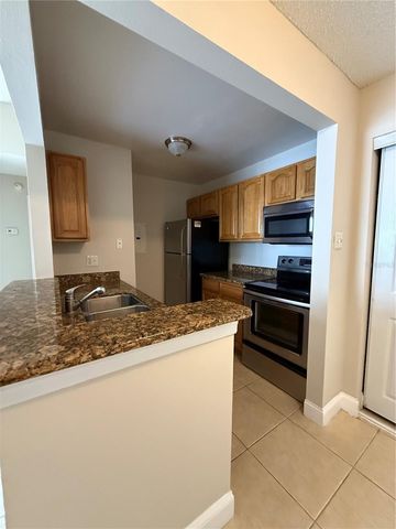 3831 BOWLINE CIRCLE 204, Kissimmee, FL 34741