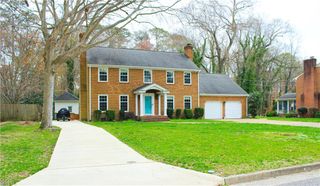 4 Willis DR, Newport News, VA 23606