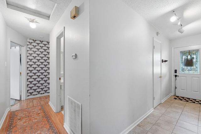 8 Hightrail Drive, Maumelle, AR 72113