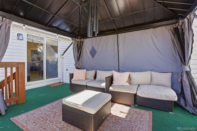 17557 E Chenango Drive, Aurora, CO 80015