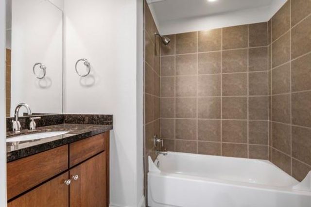 1903 Summer Street, Houston, TX 77007