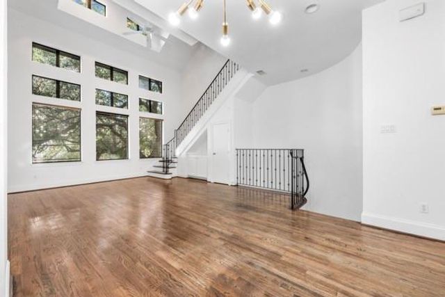 1903 Summer Street, Houston, TX 77007