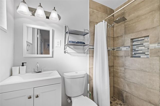 2917 NW 9th Ave, Wilton Manors, FL 33311