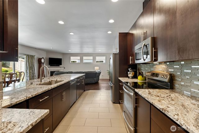 2218 N Huson, Tacoma, WA 98406