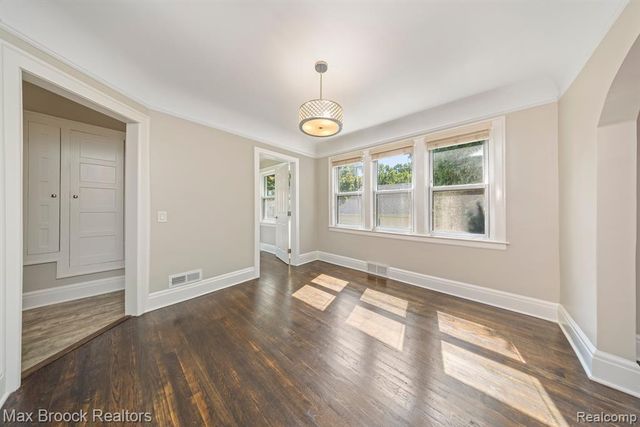 3216 Garden Avenue, Royal Oak, MI 48073