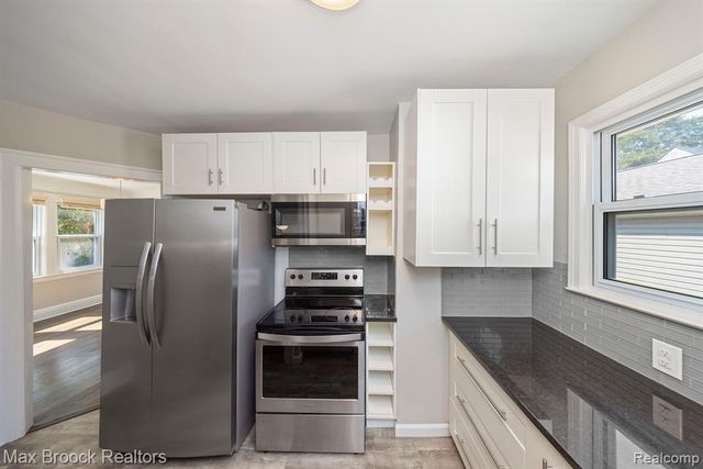 3216 Garden Avenue, Royal Oak, MI 48073