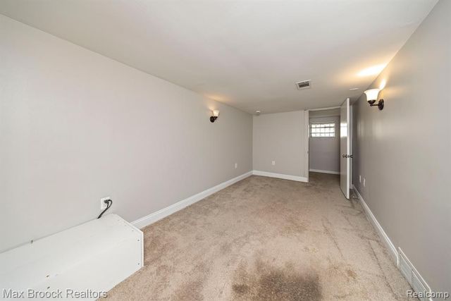3216 Garden Avenue, Royal Oak, MI 48073