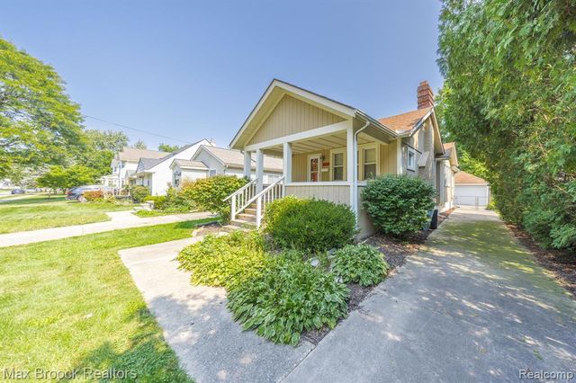 3216 Garden Avenue, Royal Oak, MI 48073