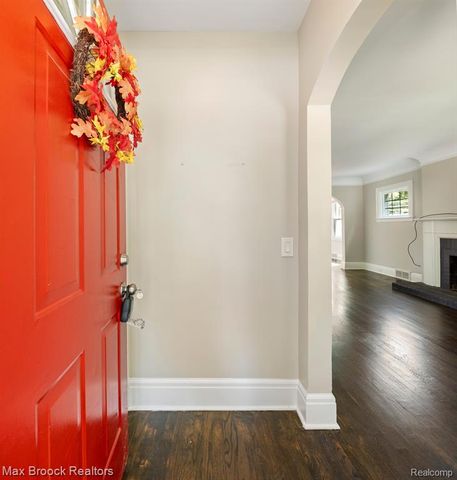 3216 Garden Avenue, Royal Oak, MI 48073