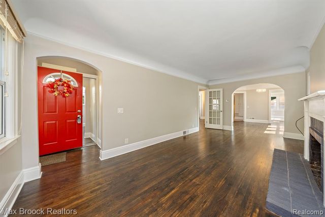 3216 Garden Avenue, Royal Oak, MI 48073