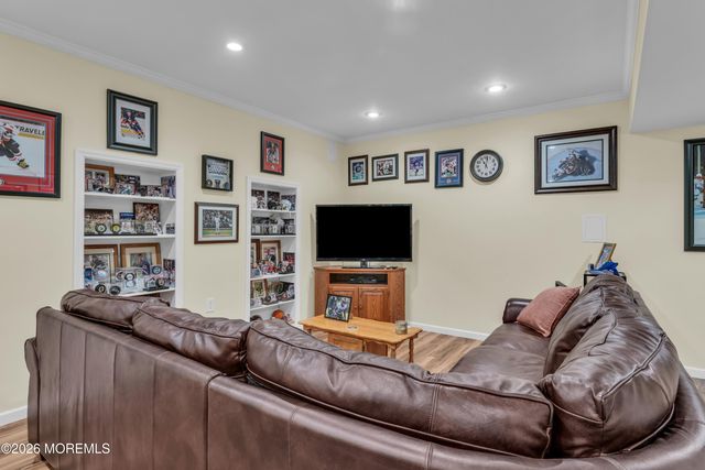 641 Kirwan Court, Freehold, NJ 07728
