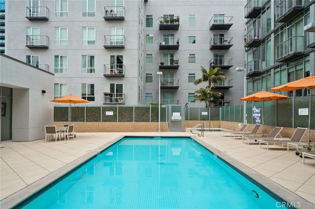 645 W 9th St 424, Los Angeles, CA 90015