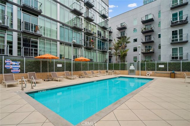 645 W 9th St 424, Los Angeles, CA 90015