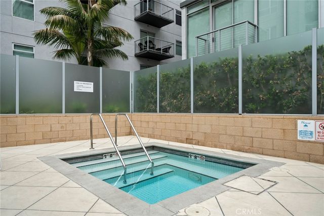 645 W 9th St 424, Los Angeles, CA 90015