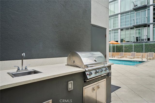 645 W 9th St 424, Los Angeles, CA 90015