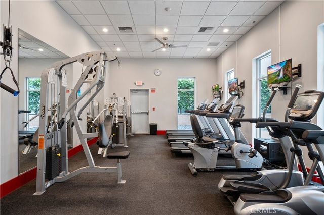 645 W 9th St 424, Los Angeles, CA 90015
