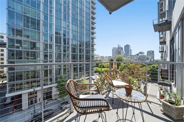 645 W 9th St 424, Los Angeles, CA 90015