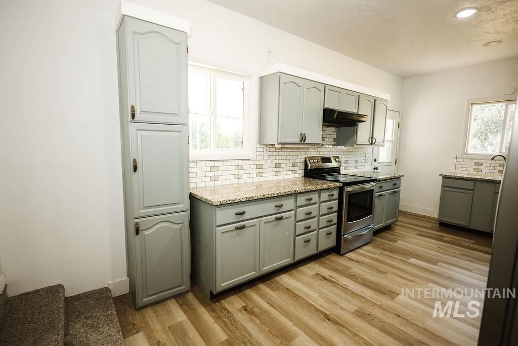 684 Crestview Dr, Twin Falls, ID 83301 photo 5