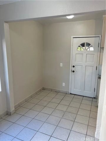 7880 N Claybeck Avenue, Sun Valley, CA 91352