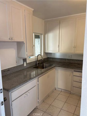 7880 N Claybeck Avenue, Sun Valley, CA 91352