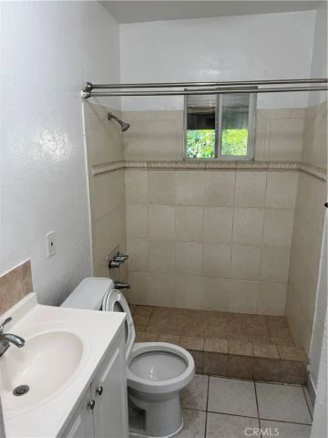 7880 N Claybeck Avenue, Sun Valley, CA 91352