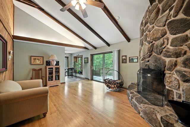 79 Pine Ridge Rd, Montgomery, MA 01085