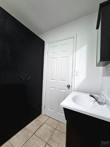 125 4th St, Cheraw, CO 81030