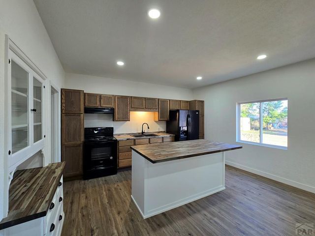 125 4th St, Cheraw, CO 81030