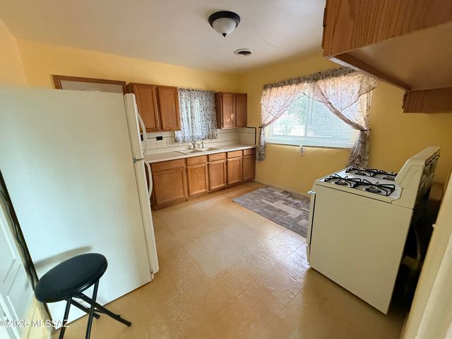 258 W Bonita Street, Benson, AZ 85602