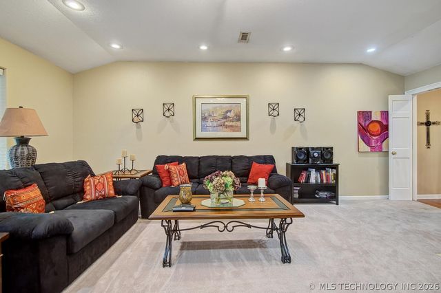 6004 S Atlanta Court 1, Tulsa, OK 74105