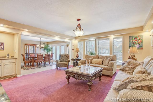 6004 S Atlanta Court 1, Tulsa, OK 74105