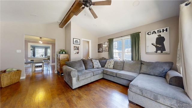 307 Pleasant Ave, Hamburg, NY 14075