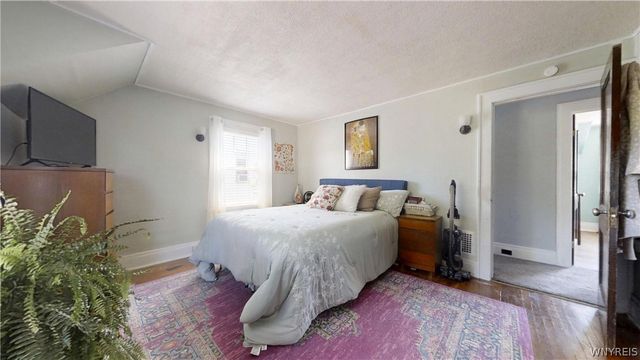 307 Pleasant Ave, Hamburg, NY 14075