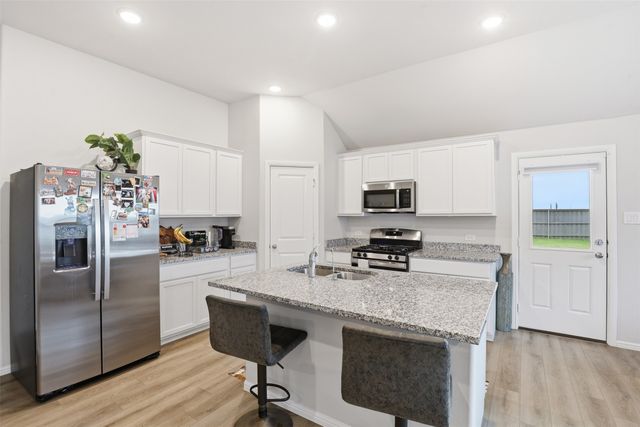 3313 Redbud Flower Trail, Prairie Ridge, TX 76084