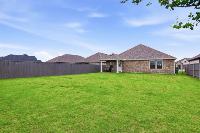 3313 Redbud Flower Trail, Prairie Ridge, TX 76084