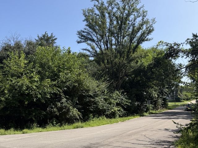 S Maplewood Drive, Wonder Lake, IL 60097