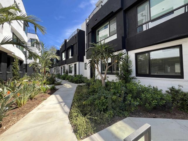 3867 N Riley Ln, Los Angeles, CA 90065