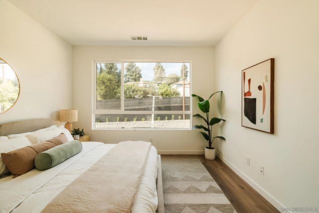 3867 N Riley Ln, Los Angeles, CA 90065