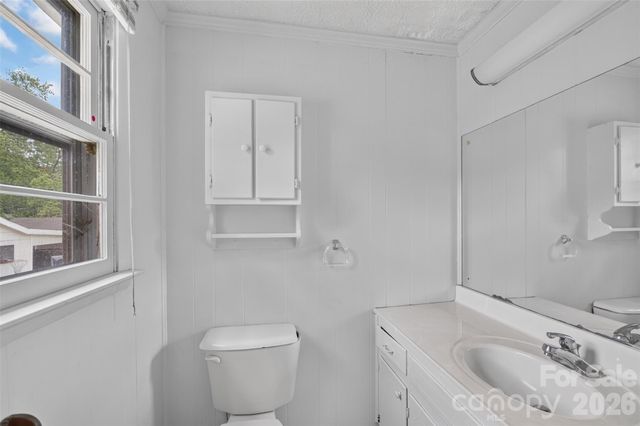940 Meadowlane Drive NW, Lenoir, NC 28645