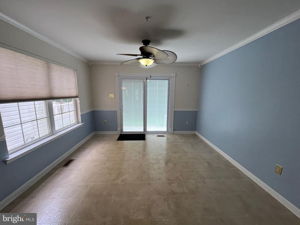 Image 16 of property listing at 704 SHALLOW RIDGE CT, Abingdon, MD 21009